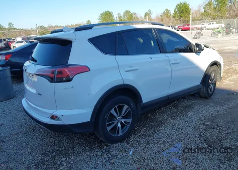 2017 Toyota Rav4 Xle z USA, uszkodzony, nr VIN 2T3WFREV4HW312850